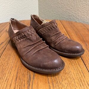 Born Katharina brown suede rustic low booties